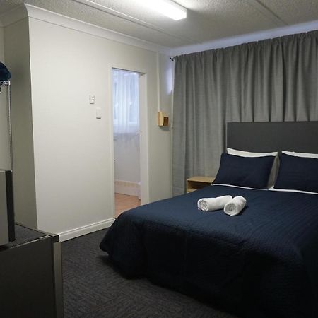 Warners Bay Hotel מראה חיצוני תמונה