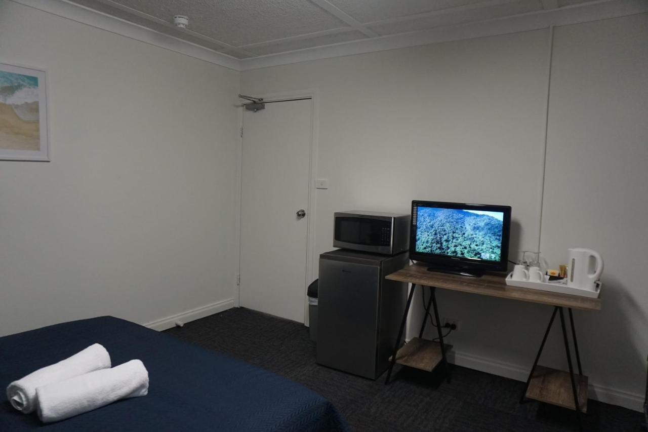 Warners Bay Hotel מראה חיצוני תמונה
