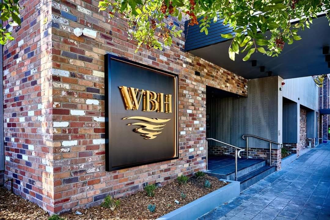 Warners Bay Hotel מראה חיצוני תמונה