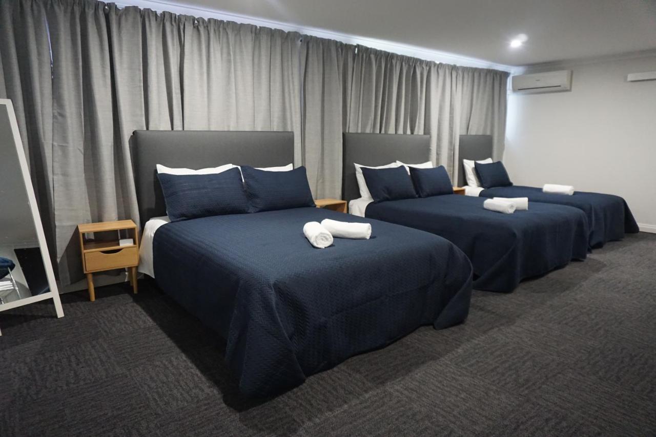 Warners Bay Hotel מראה חיצוני תמונה